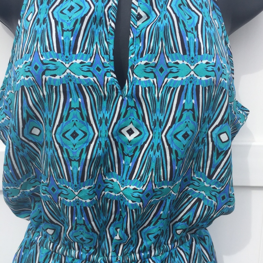 FOREVER 21 Dress. Size small. Like New! - Picture 2 of 4